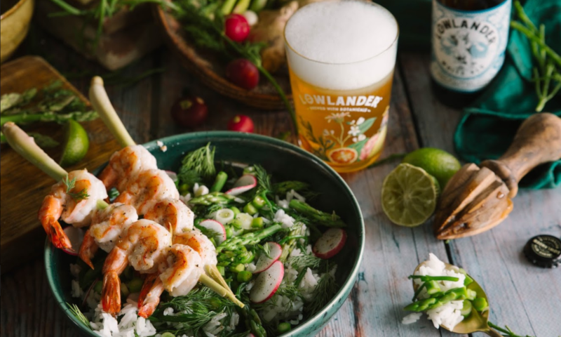 Gerecht  met zeekraal en garnalen gecombineerd met Lowlander White Ale